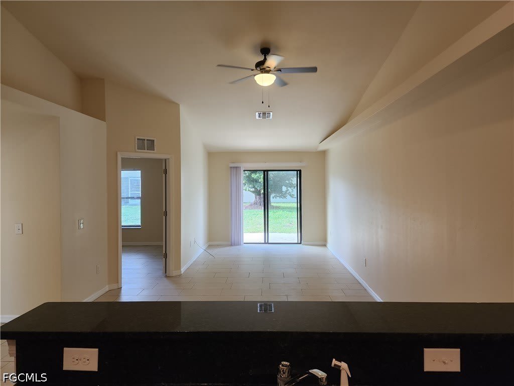121 SW 16th Terrace – photo 4
