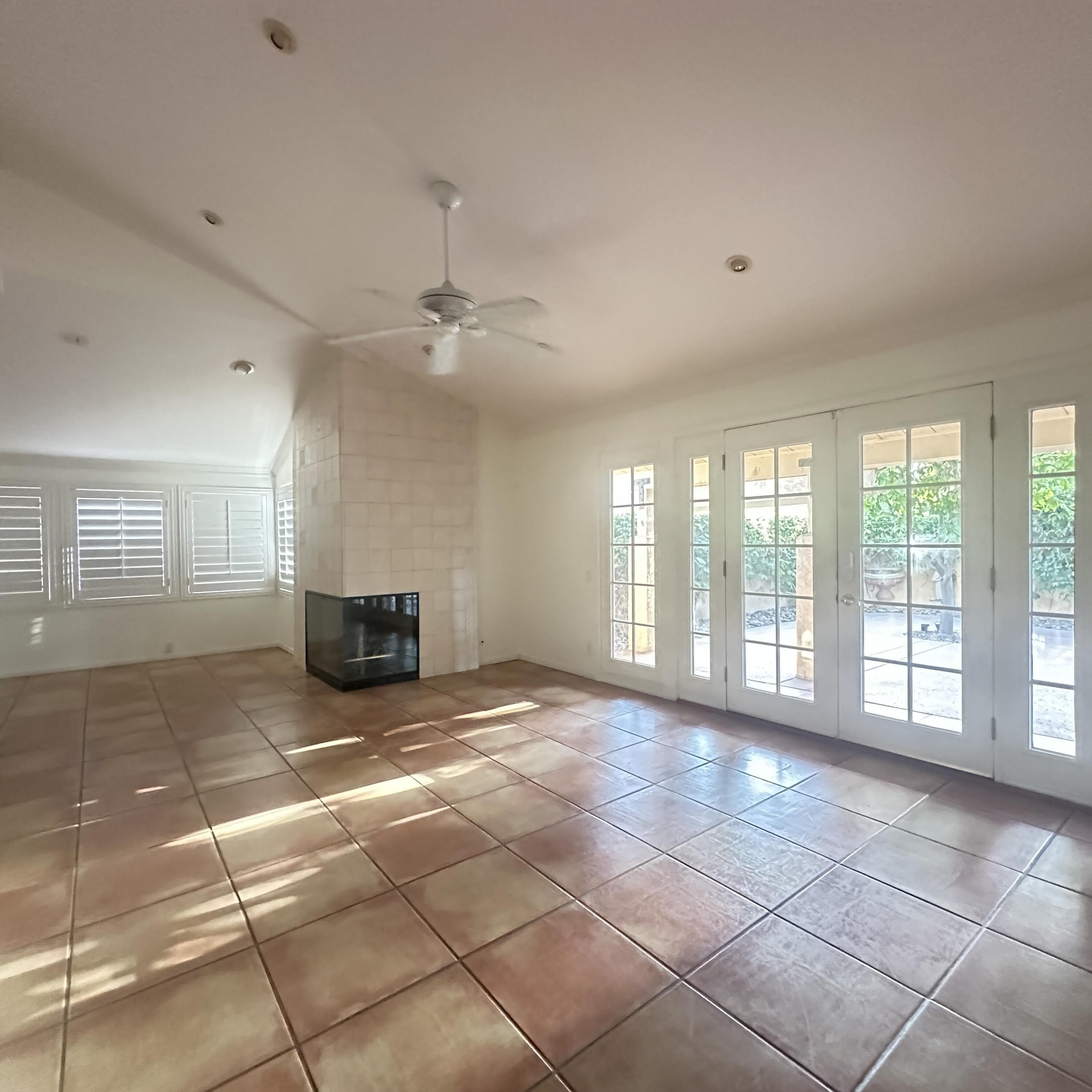 40064 Silktree Court – photo 3