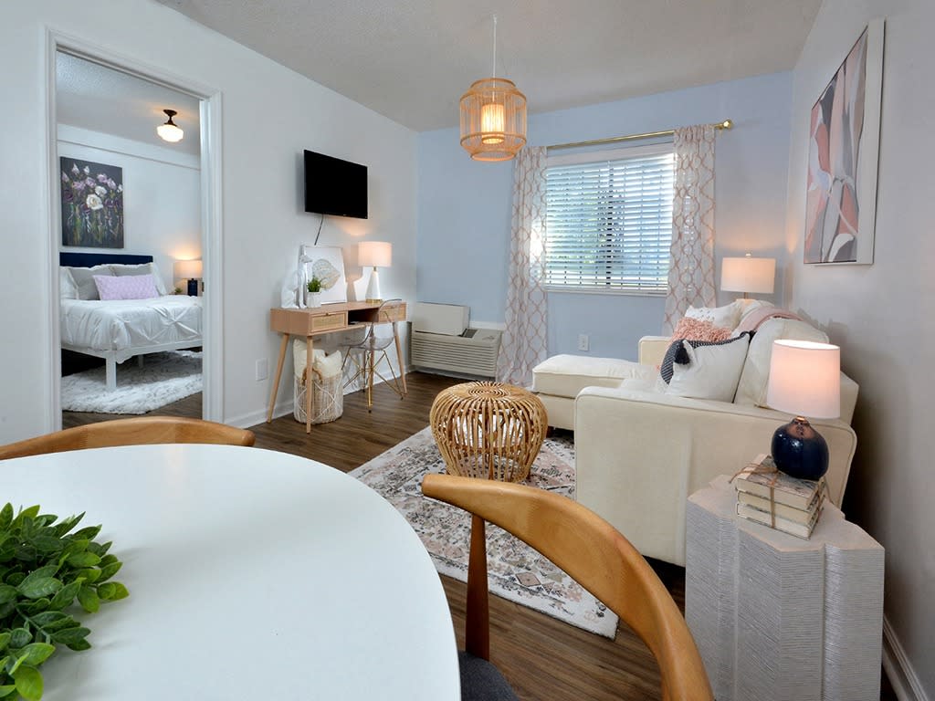 Capital Flats & Magnolia Square Apartments – photo 2