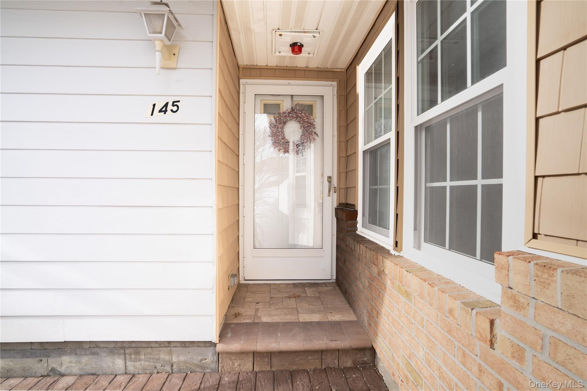 145 Theodore Drive – photo 1