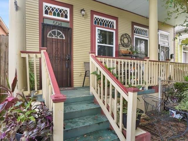 504 DIANA Street – photo 2