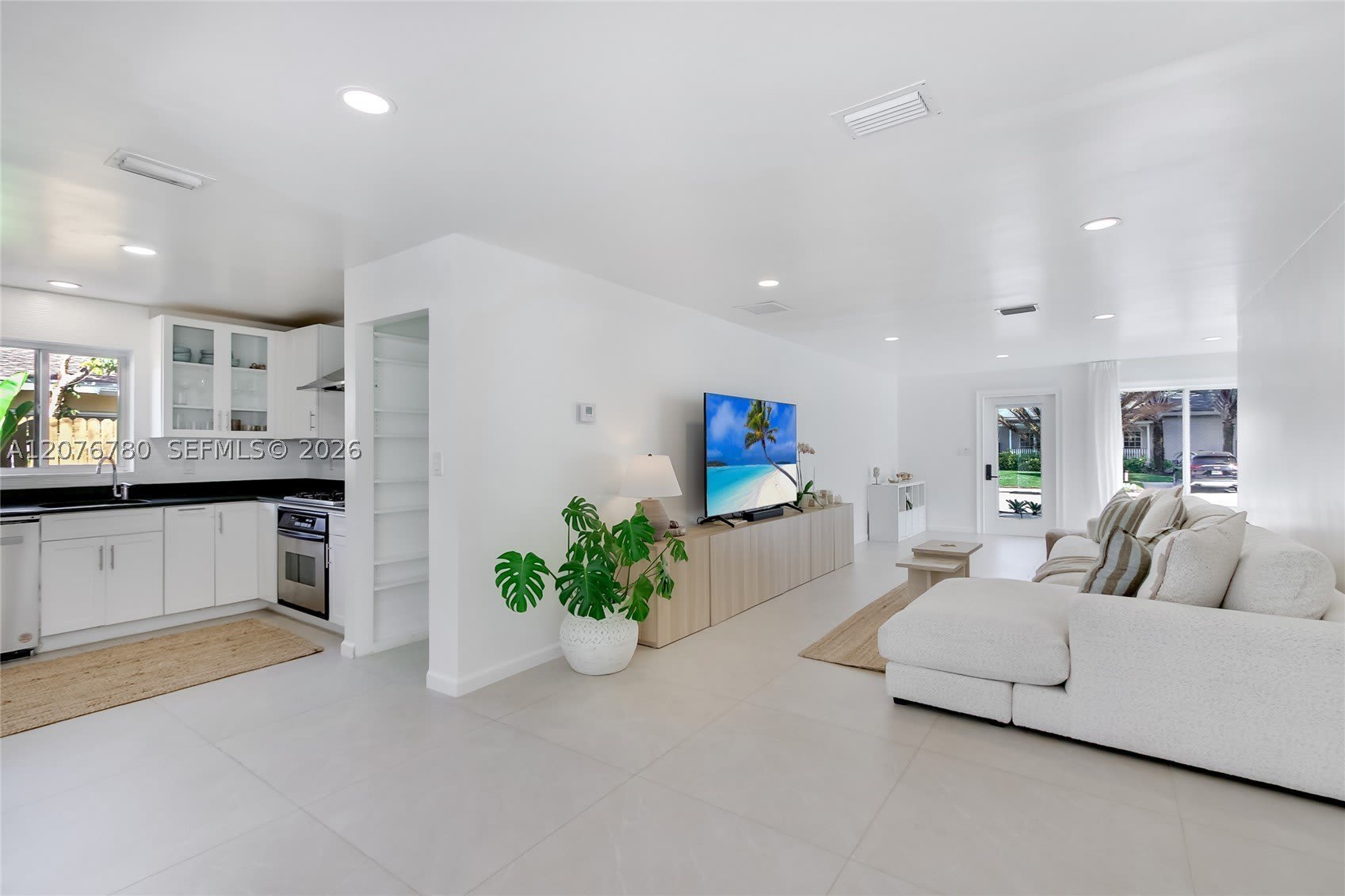 617 Sw 5Th Ave – photo 3