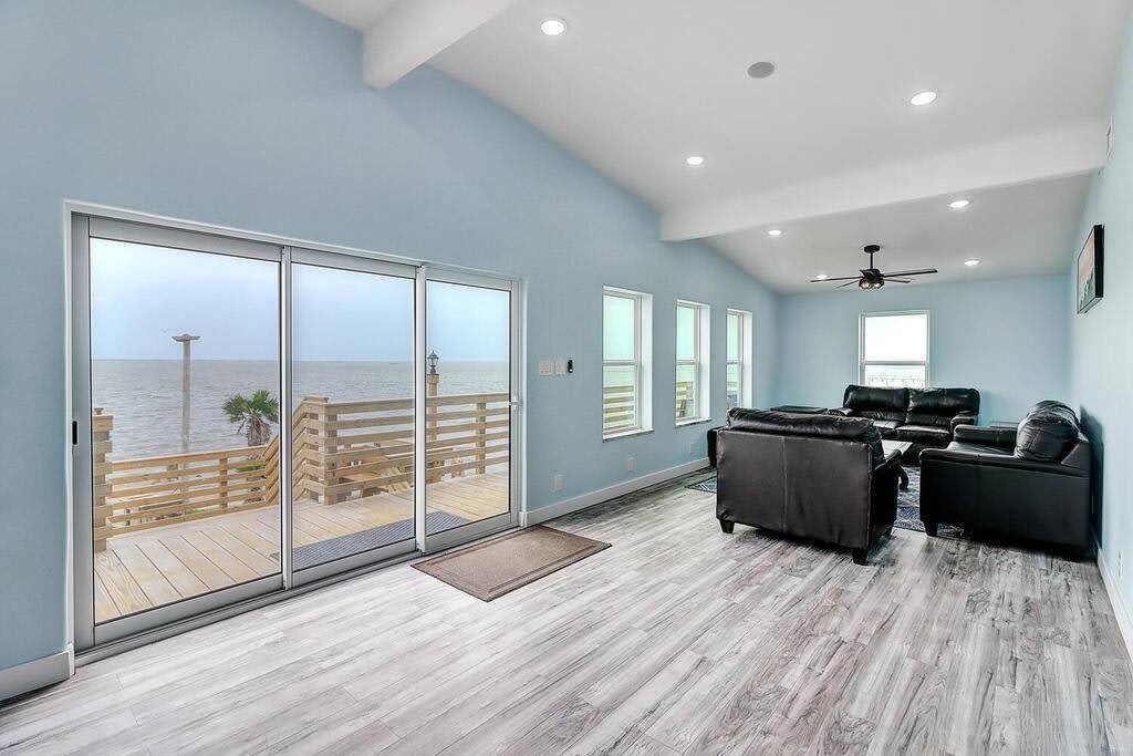 2445 Laguna Shores – photo 4