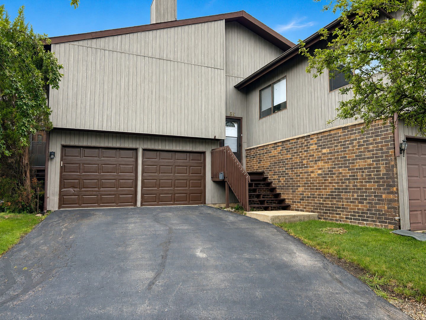 56 Century Drive – photo 1