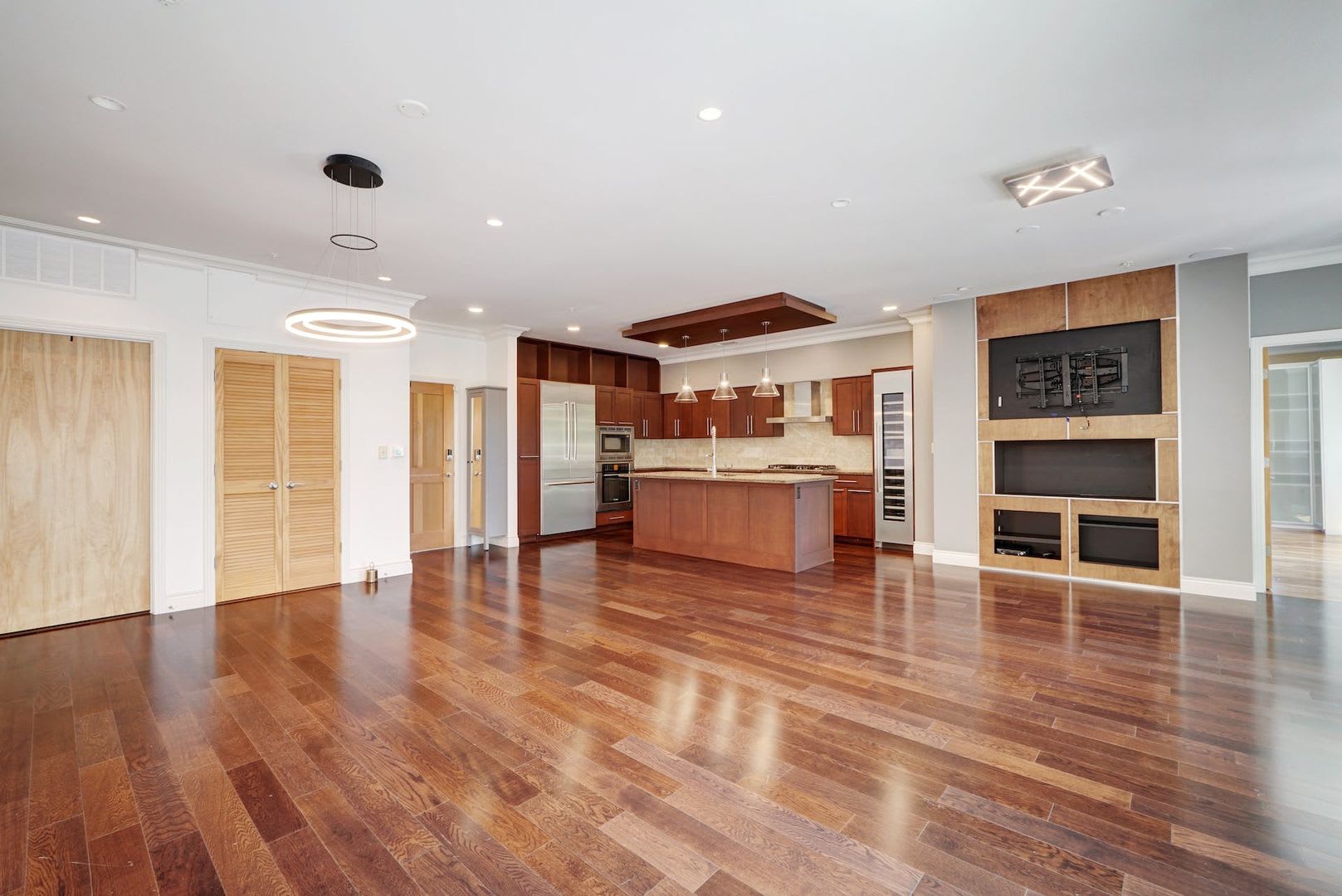 Barton Place Beauty Available Now! – photo 5