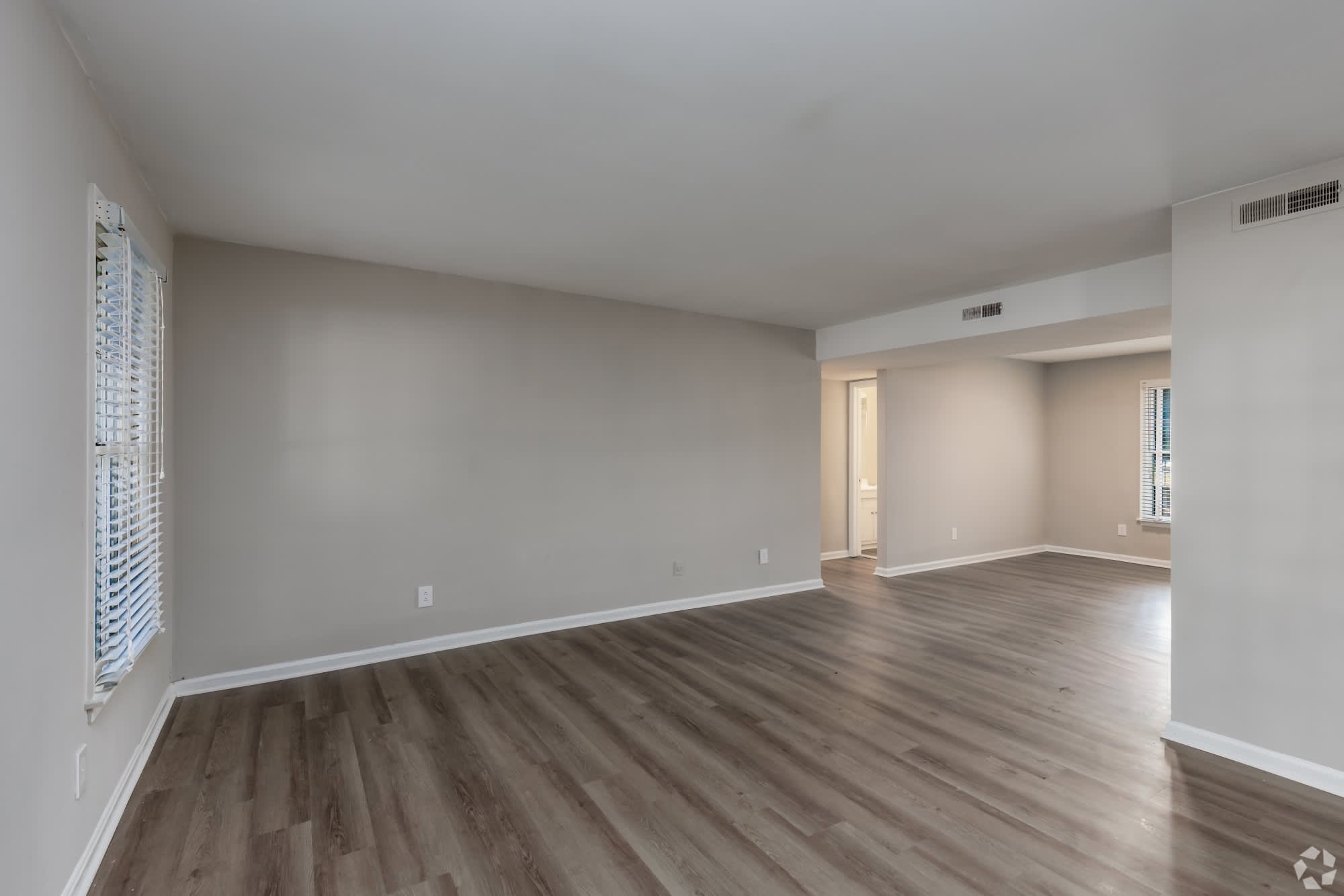 Miars Farm Apartments – photo 3