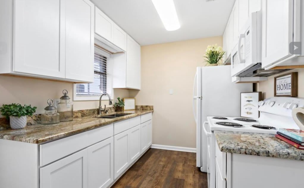 7811 Pecan Lane – photo 4