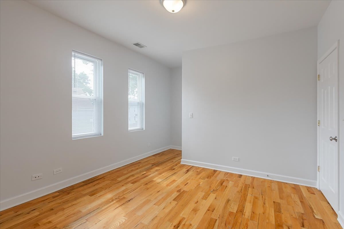 1234 W 49th Place – photo 2