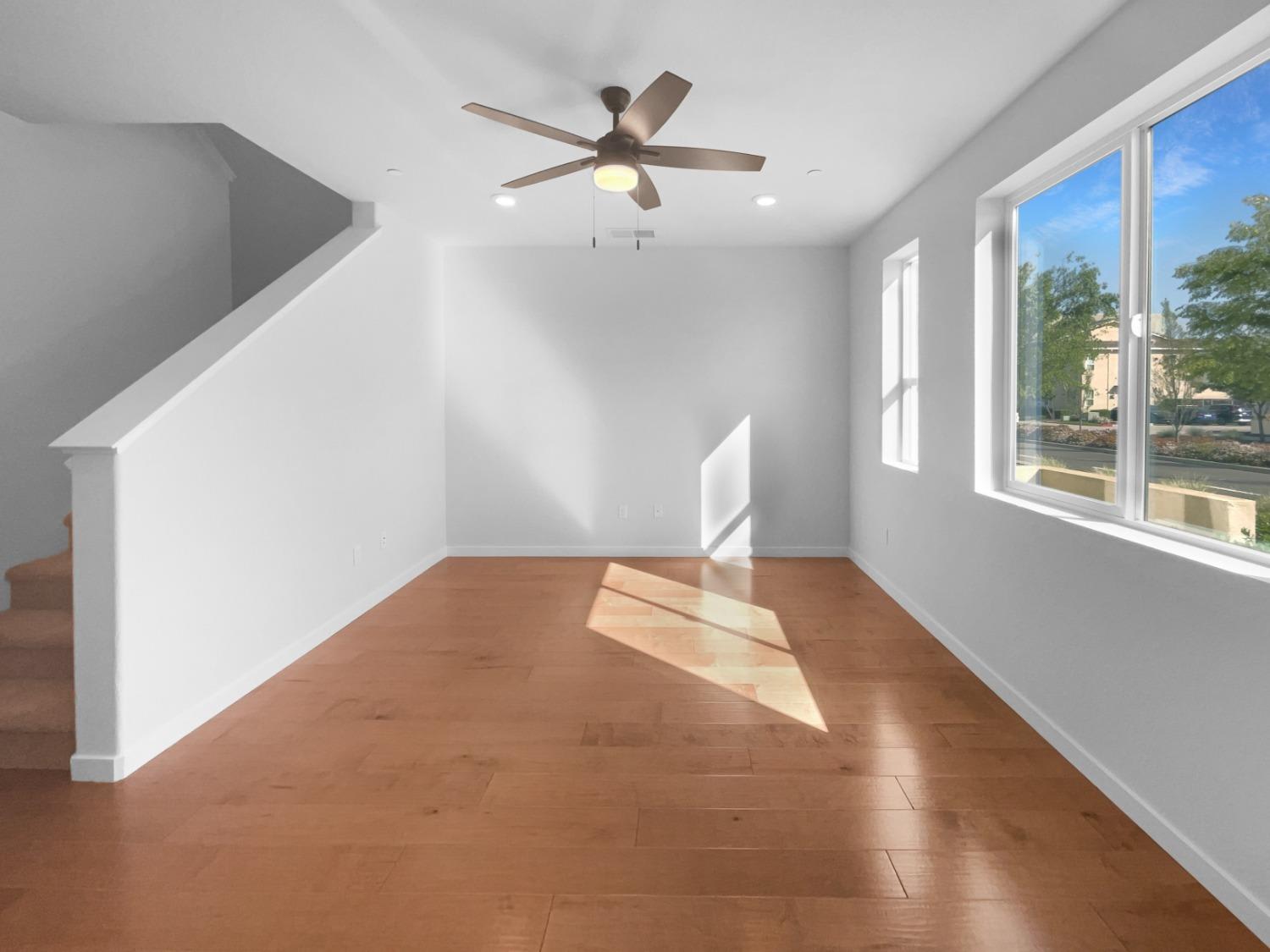 3234 Bridgeway Drive – photo 2