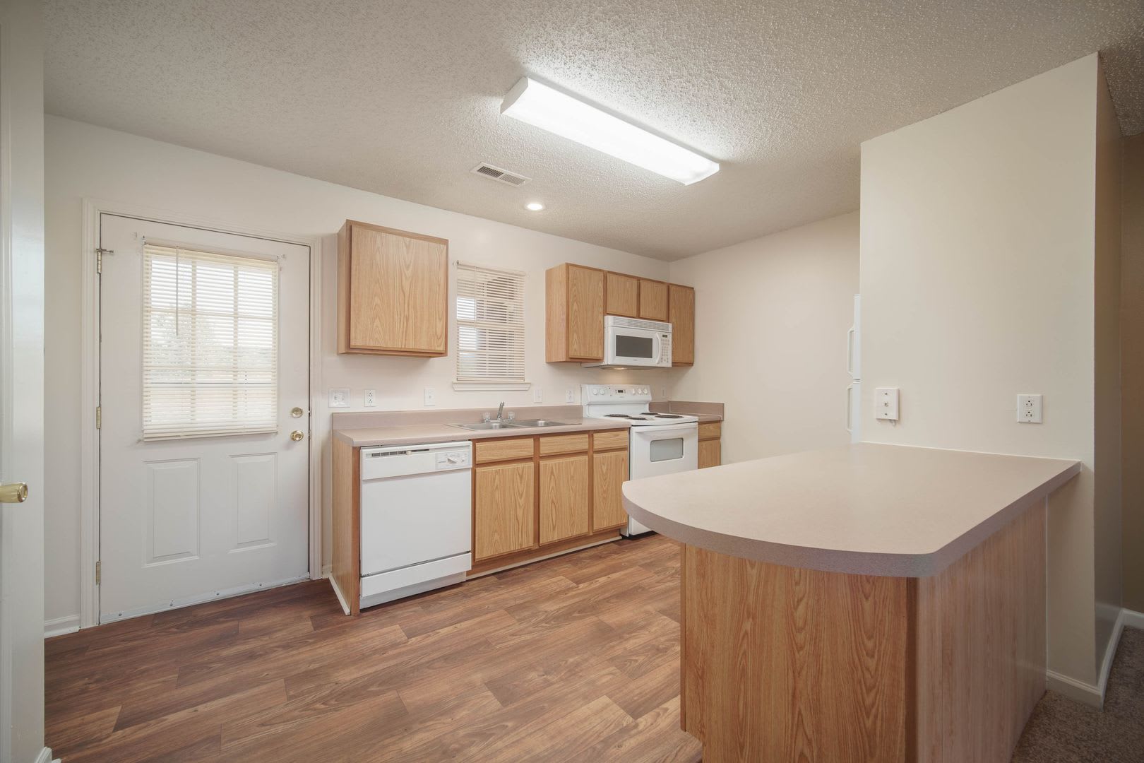 Single Level Villas****** Rent $924/month*********Hartselle – photo 4