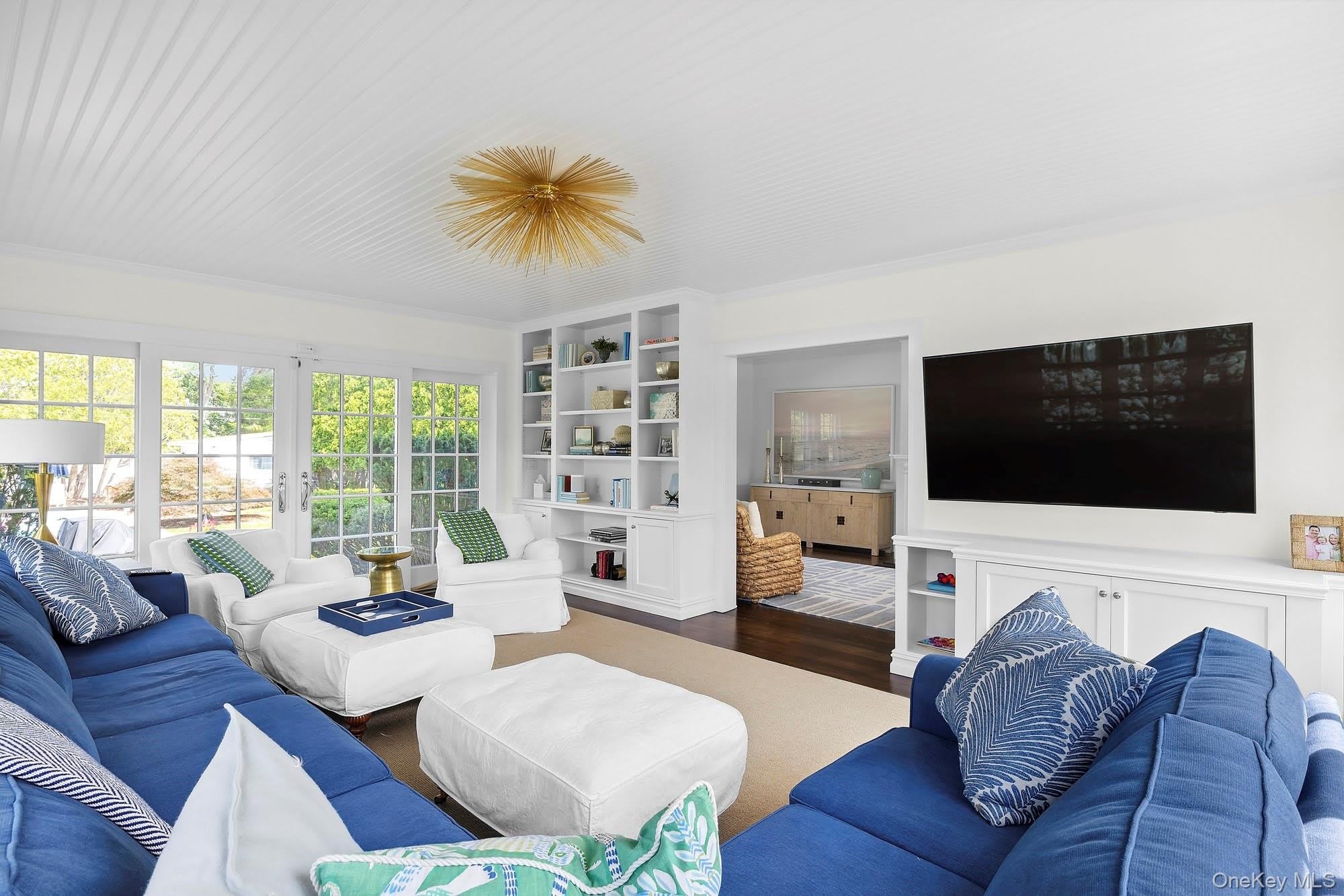 1 Bishop Avenue – photo 3