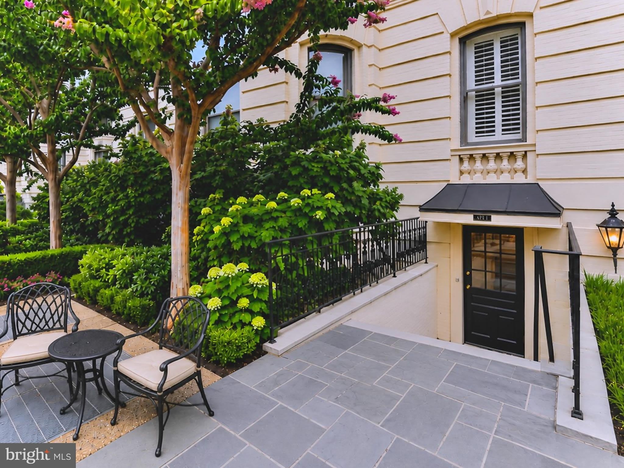 2153 CALIFORNIA Street NW – photo 4