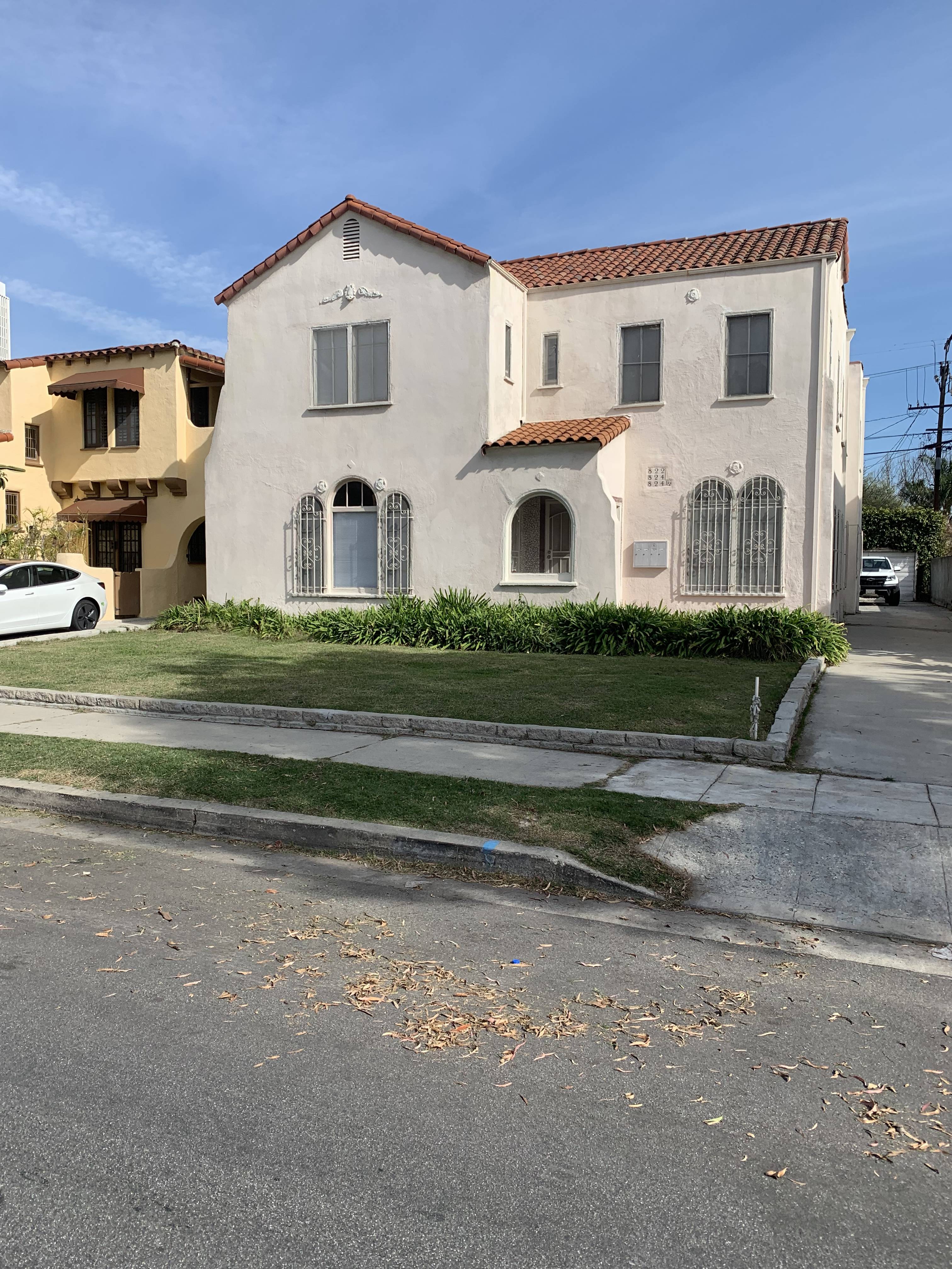 824 1/2 S Curson Ave – photo 1