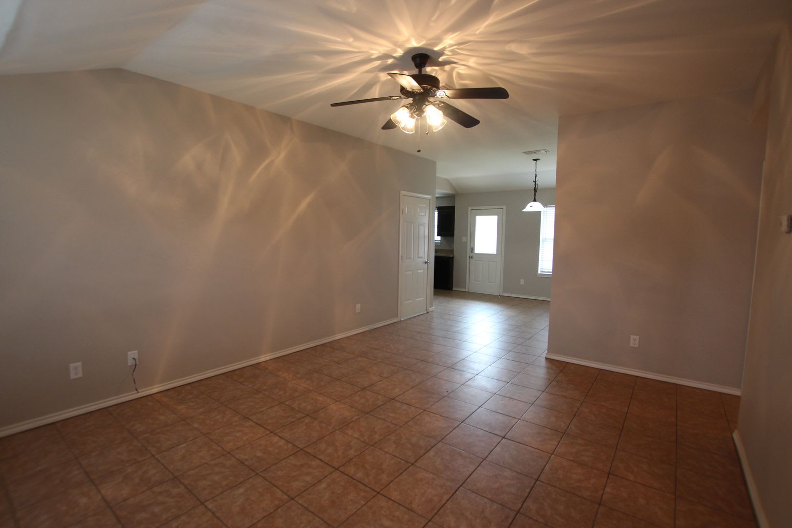 2 Bedroom Duplex for Rent in Lindale! – photo 3