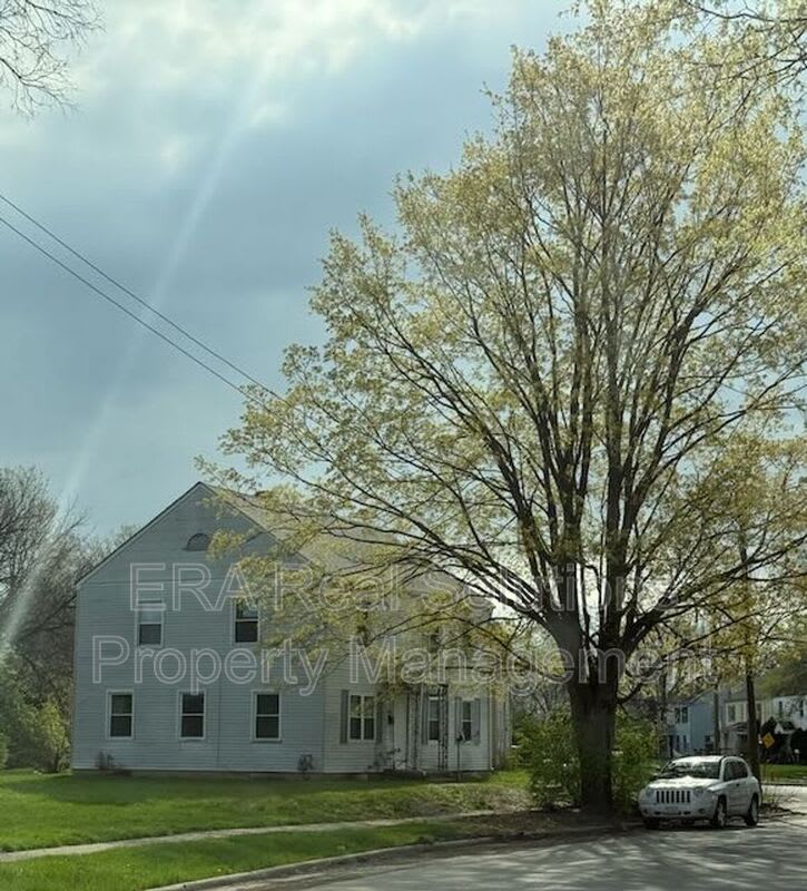 2886 Bellwood Ave. – photo 1