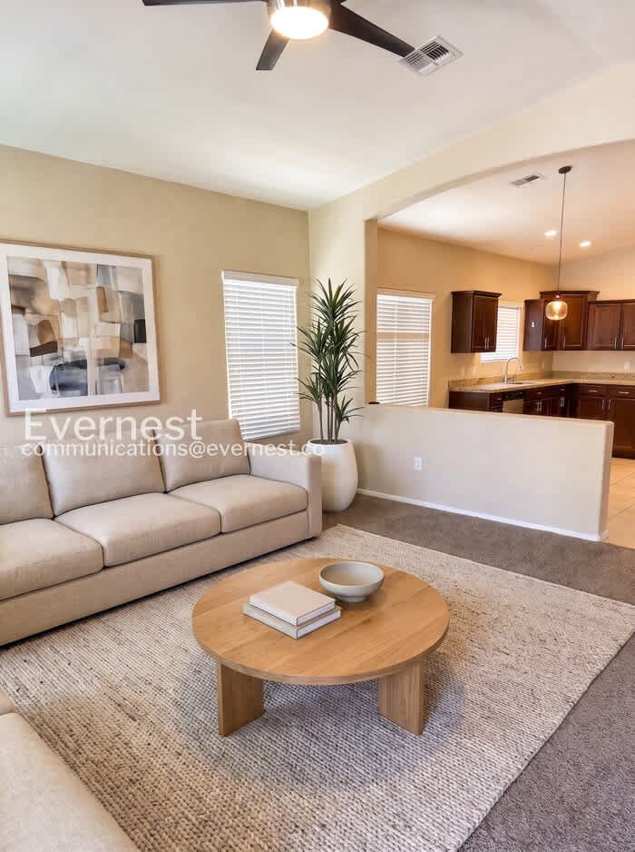 9014 West Rolling Springs Drive – photo 2