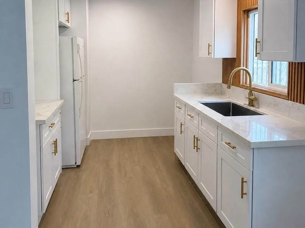 9118 Avalon Blvd – photo 5