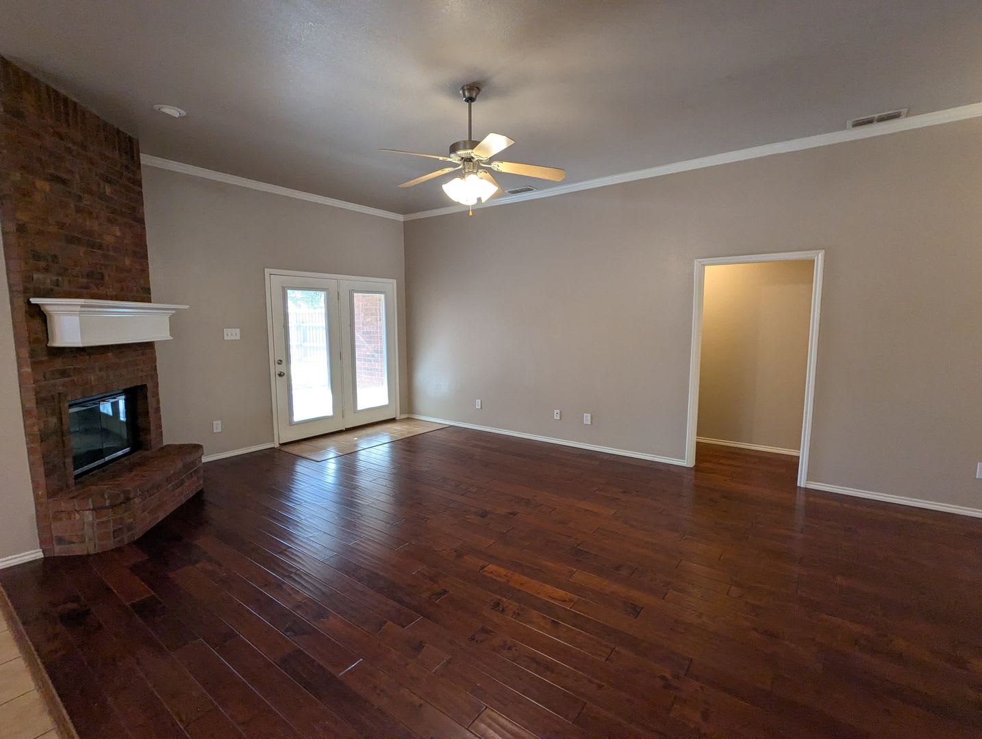 Beautiful South Lubbock Home – photo 4