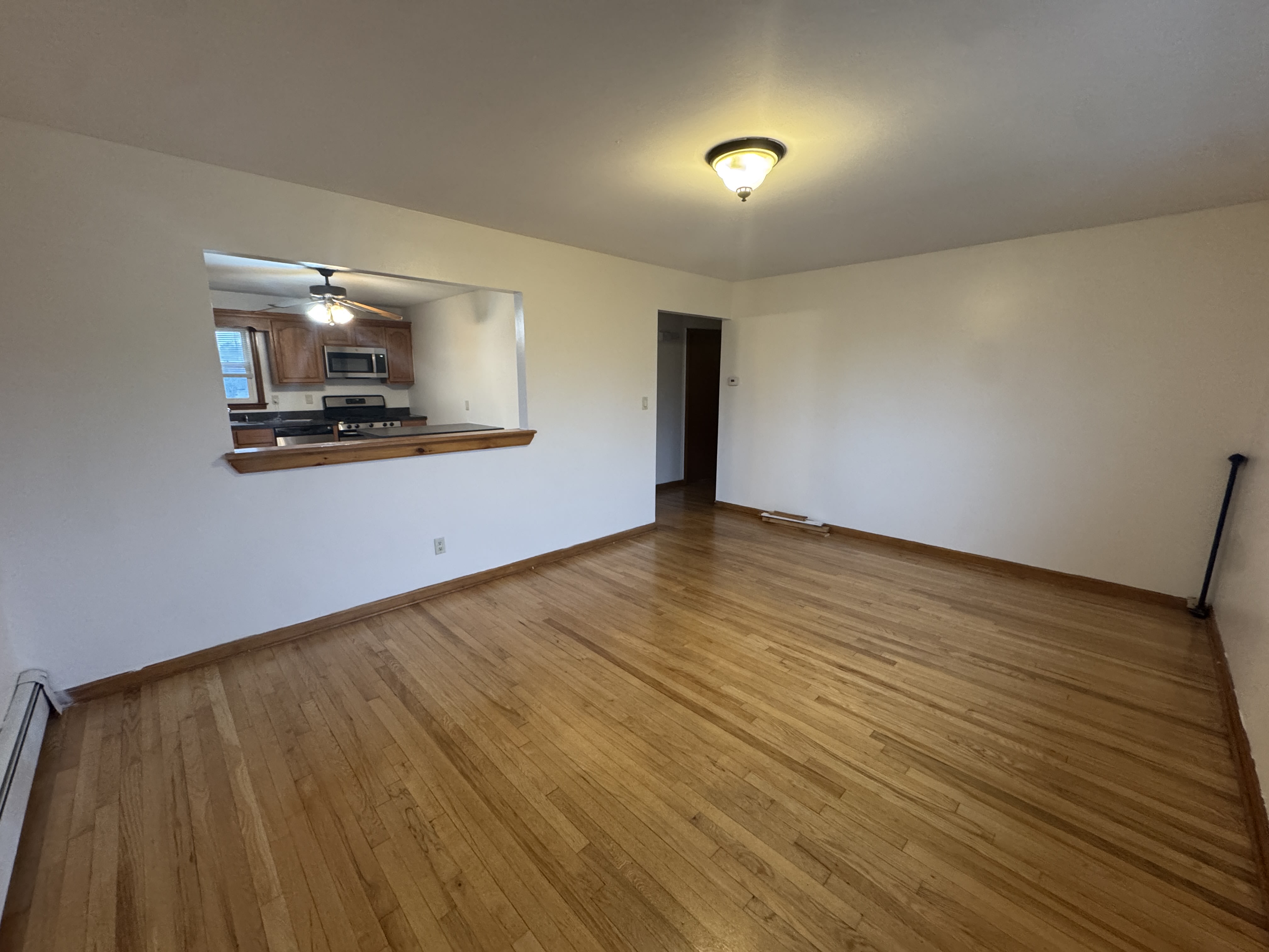 190 Baltimore Avenue – photo 2