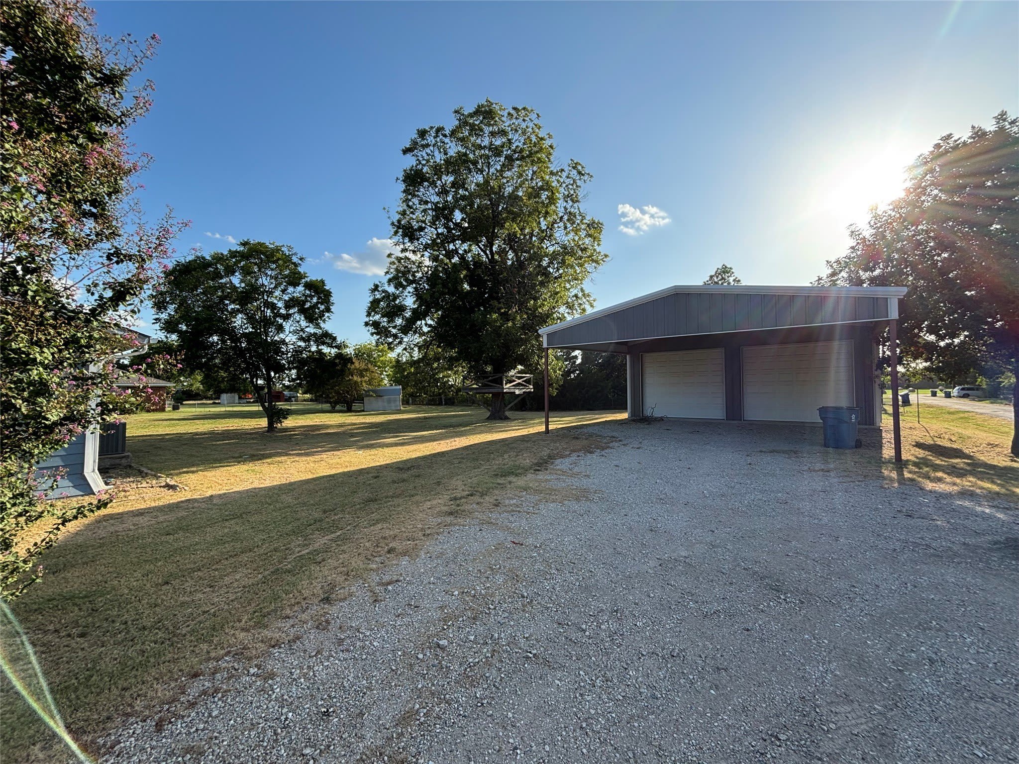 602 East Street – photo 3
