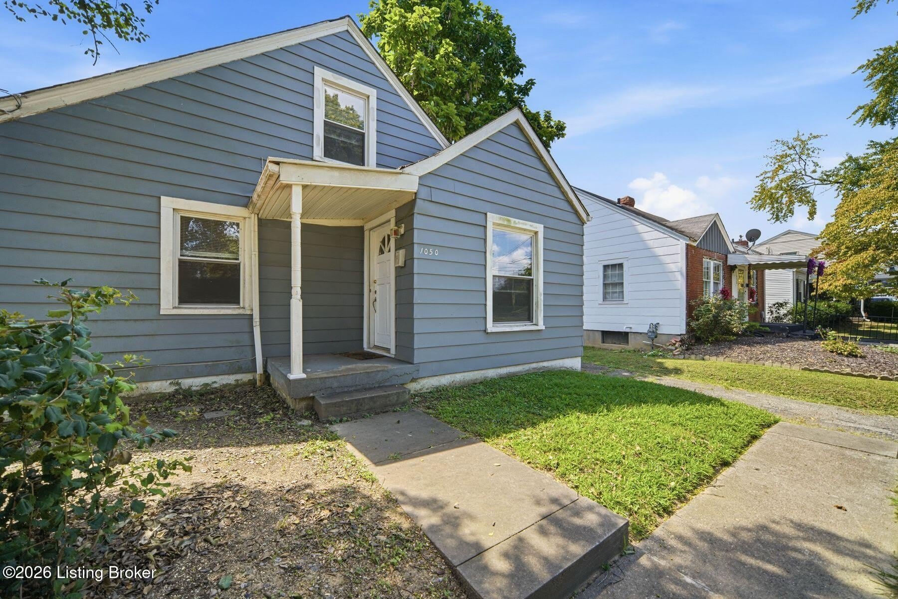 1050 Oakwood Ave – photo 3