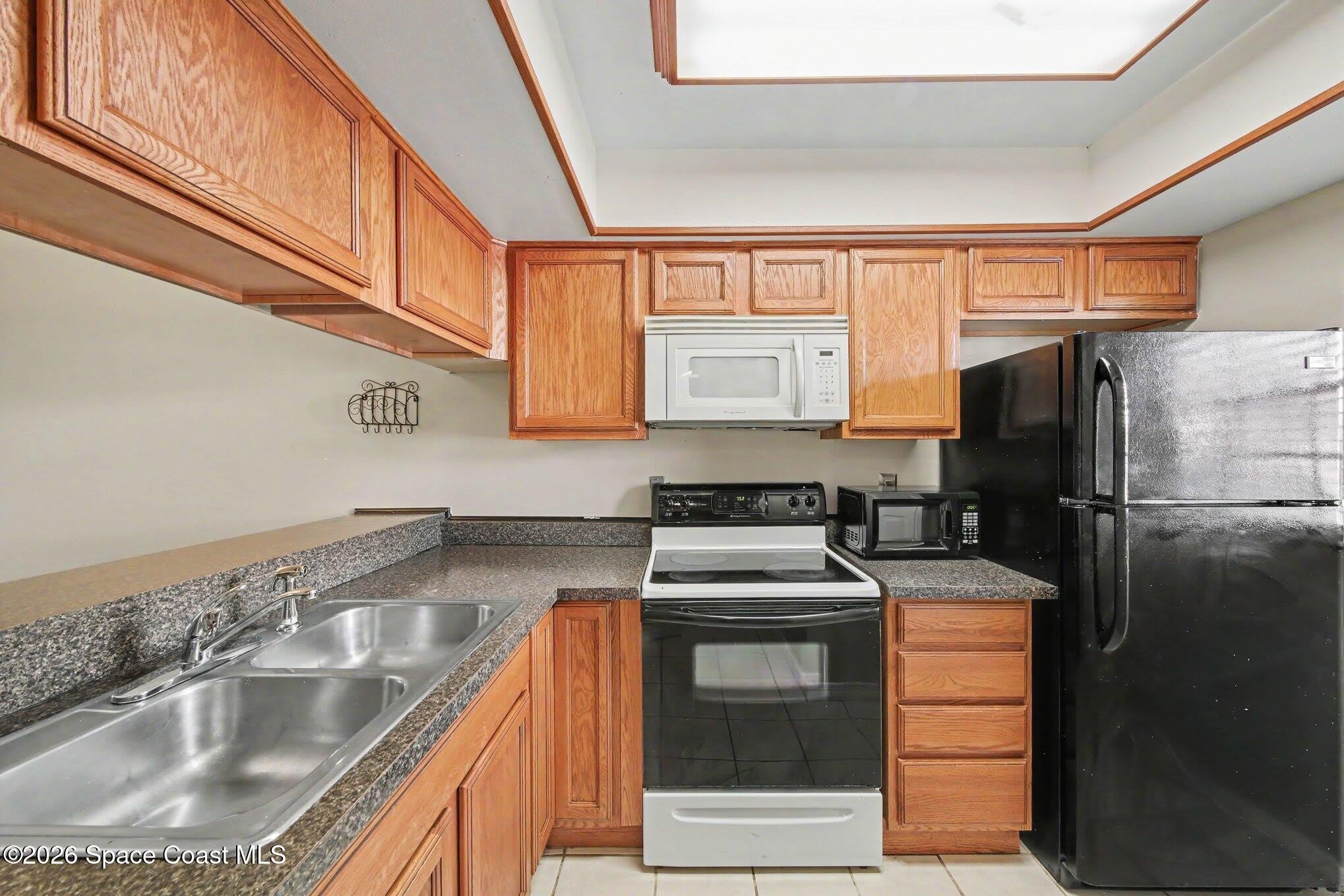 3150 Sir Hamilton Circle – photo 4