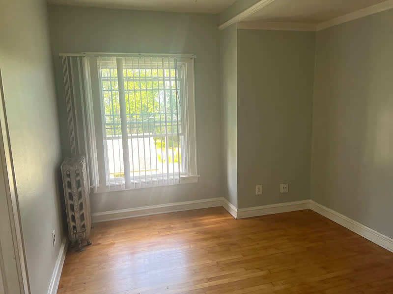147 South 8th Avenue – photo 4