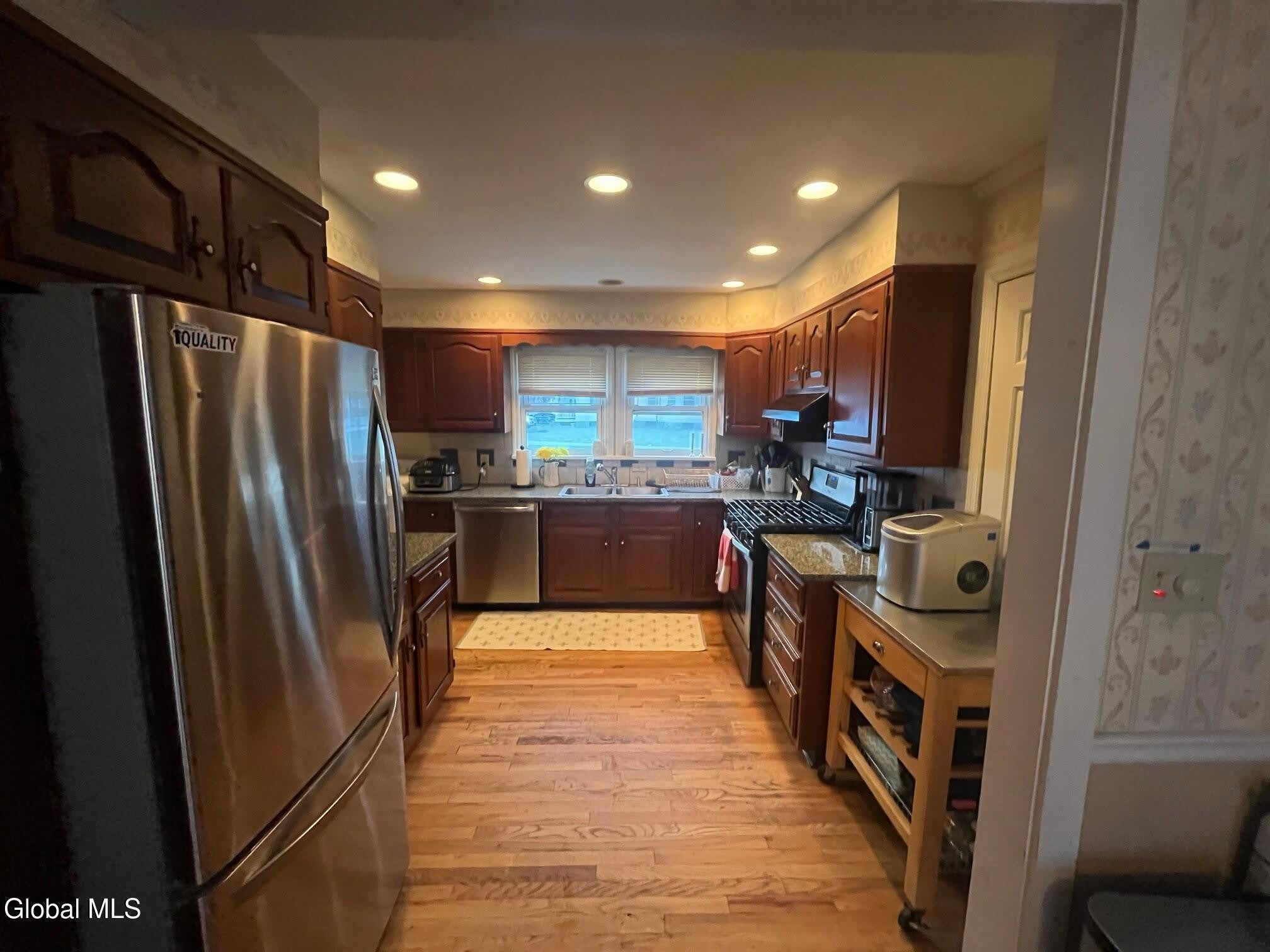 147 Nelson Avenue – photo 4
