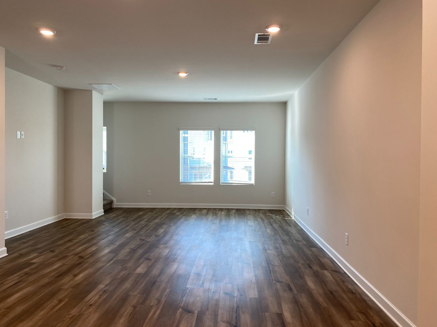 Room in 4 Bedroom Home at Tears Ln – photo 4