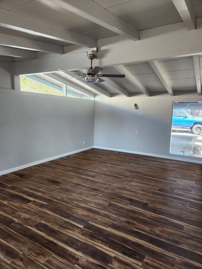 Newly Renovated 3 Bedroom House With A Carport – photo 3