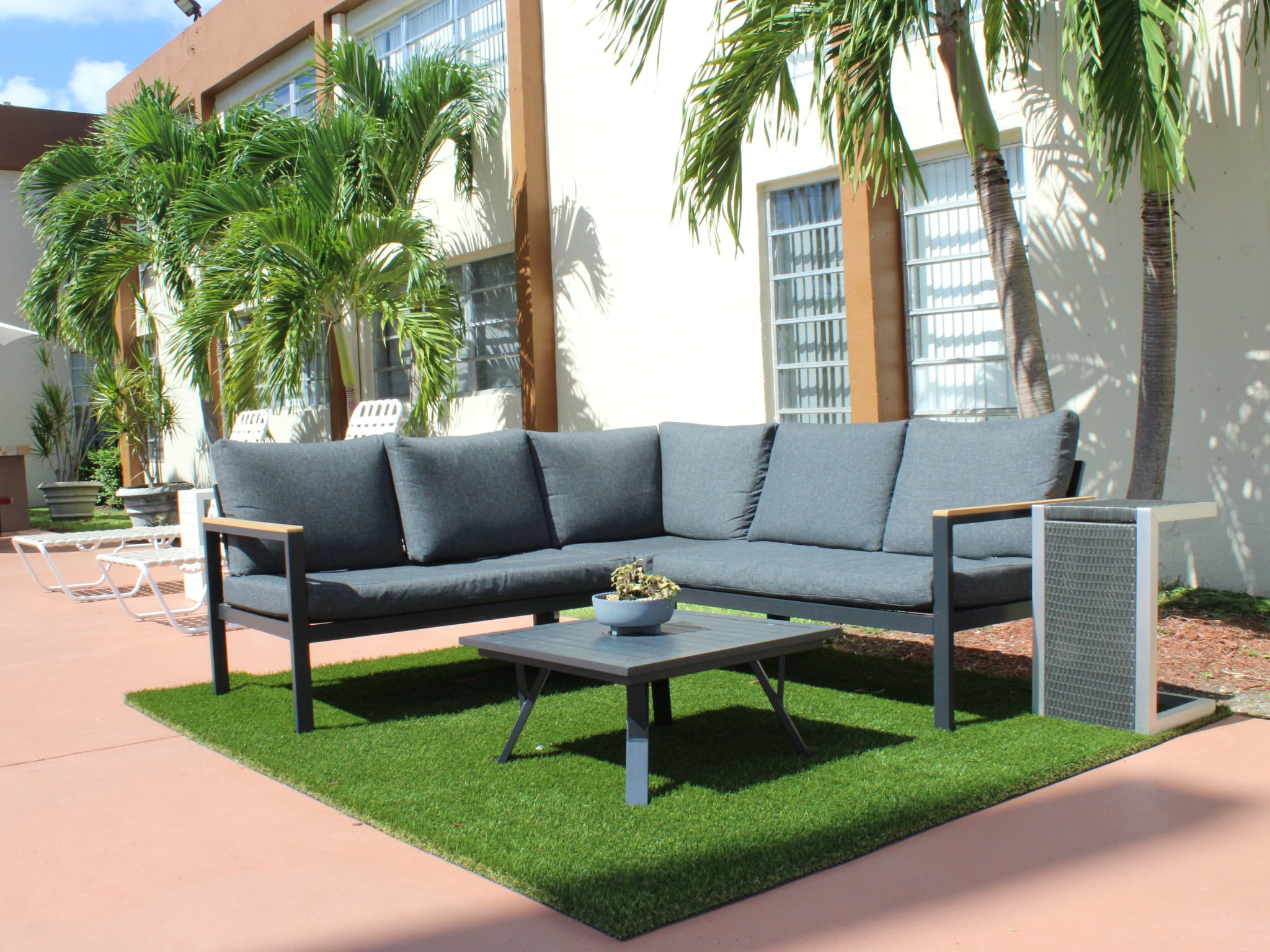 Las Brisas Gardens – photo 3