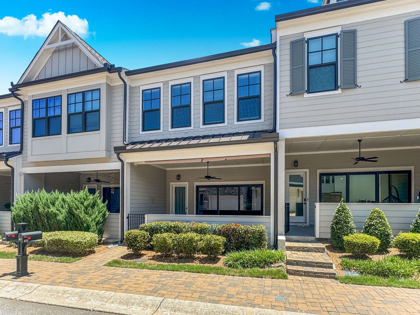 Woodstock 3BR Luxury 3BR Townhome! – photo 1