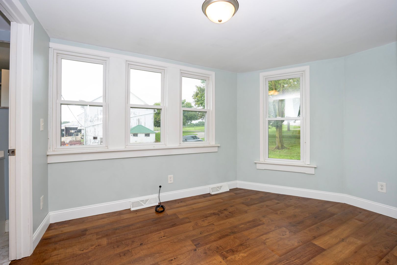 Three bedroom home – photo 5