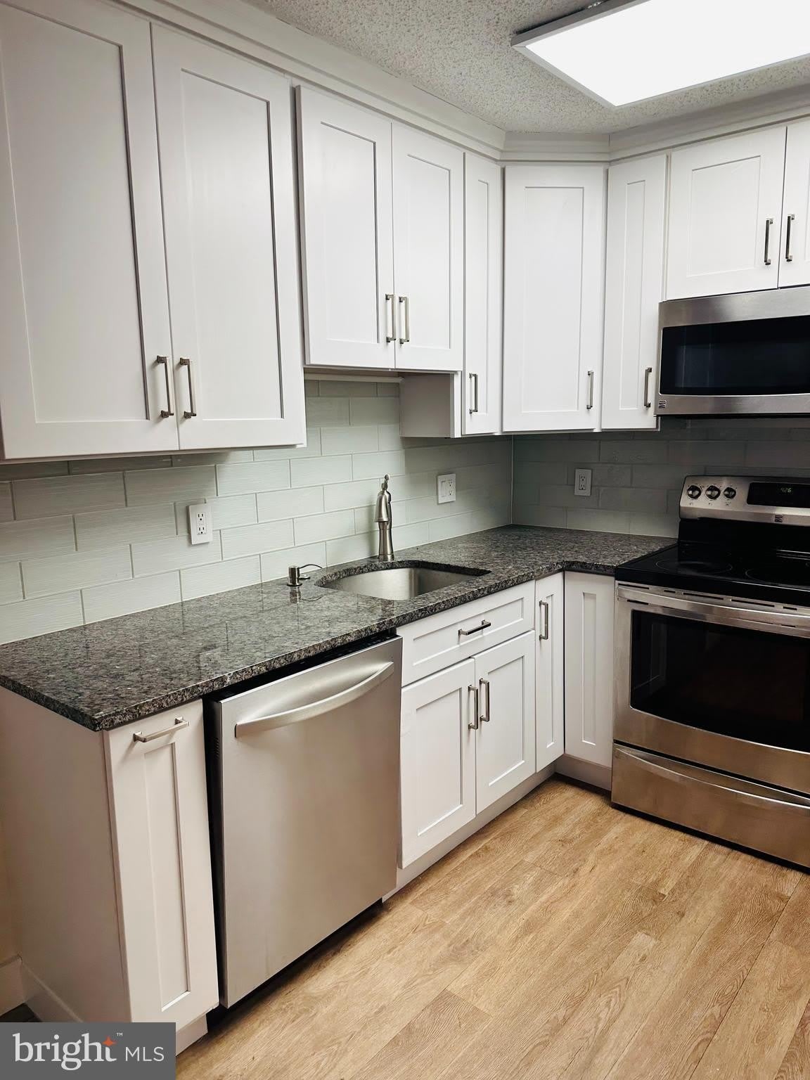 7401 WESTLAKE Terrace – photo 3