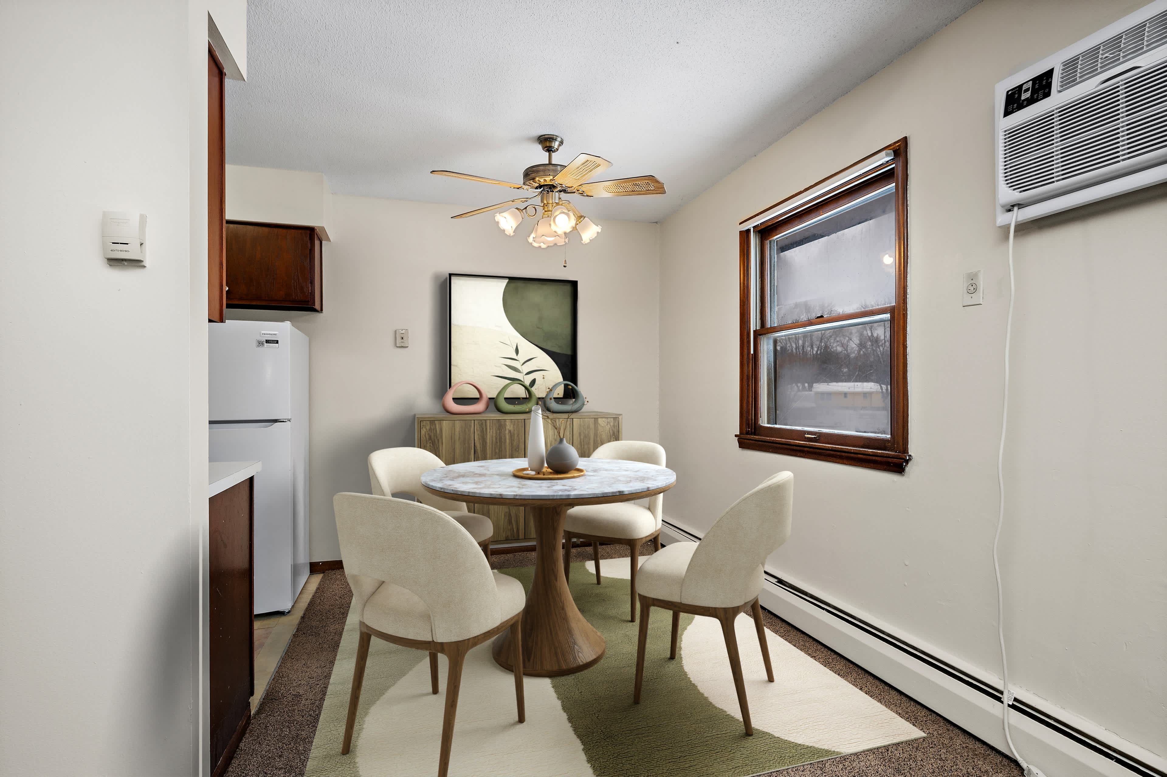 Kings Manor Apartments – photo 4