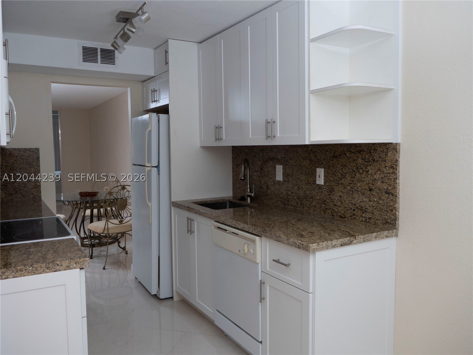 2998 NW 48th Ter – photo 5