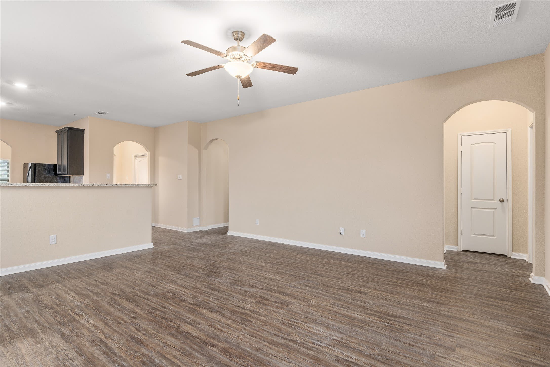 1431 Park Trails Boulevard – photo 2