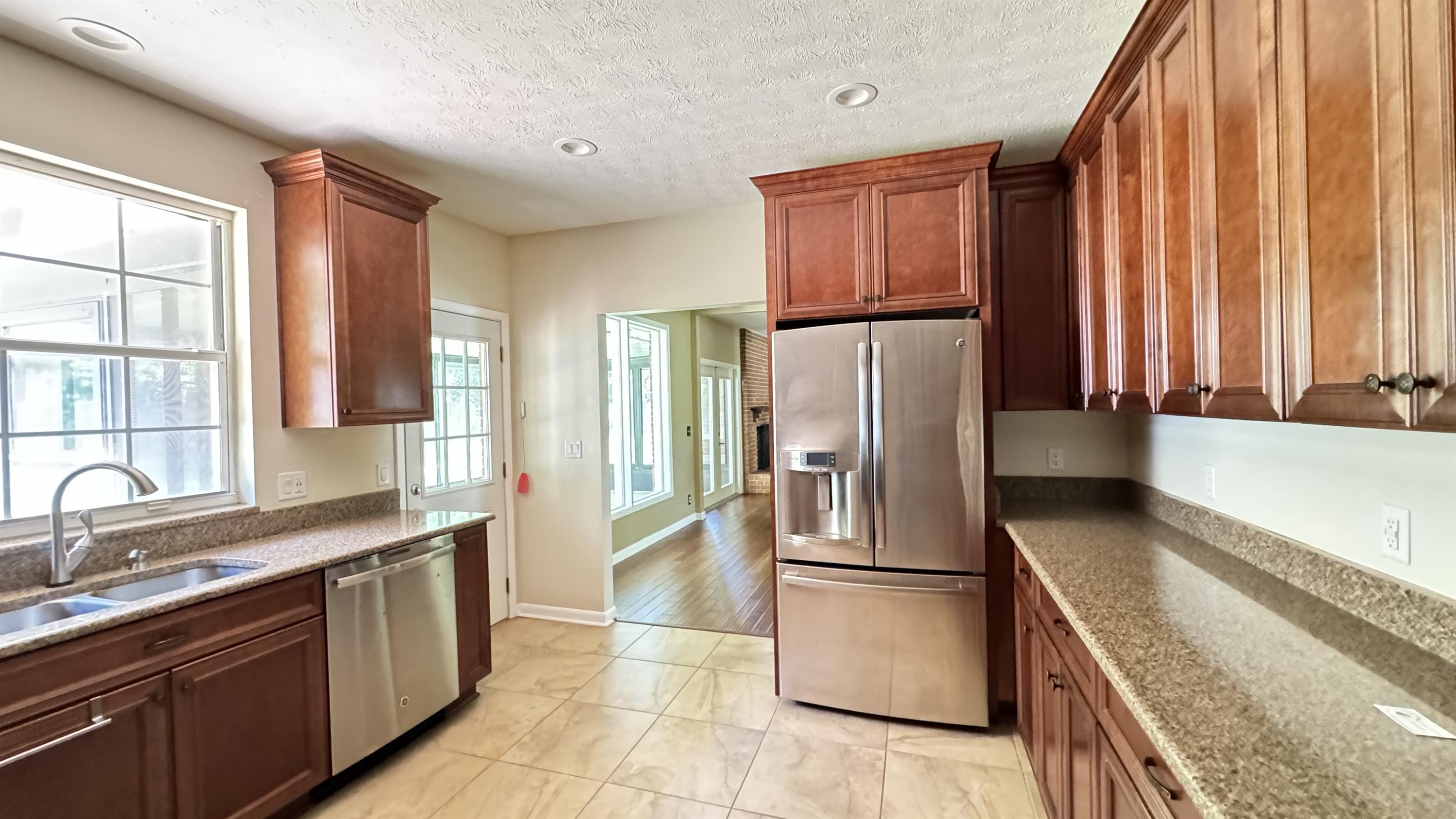 5051 Thorden Road – photo 3
