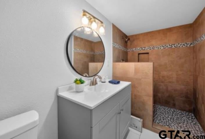 10881 Hillside Drive – photo 4