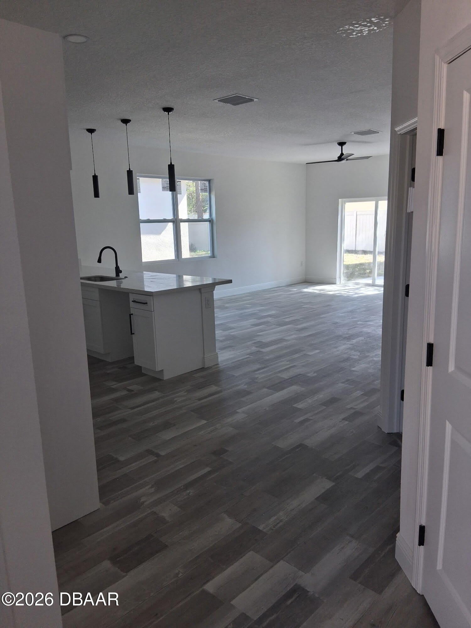 1621 Illinois Street – photo 4