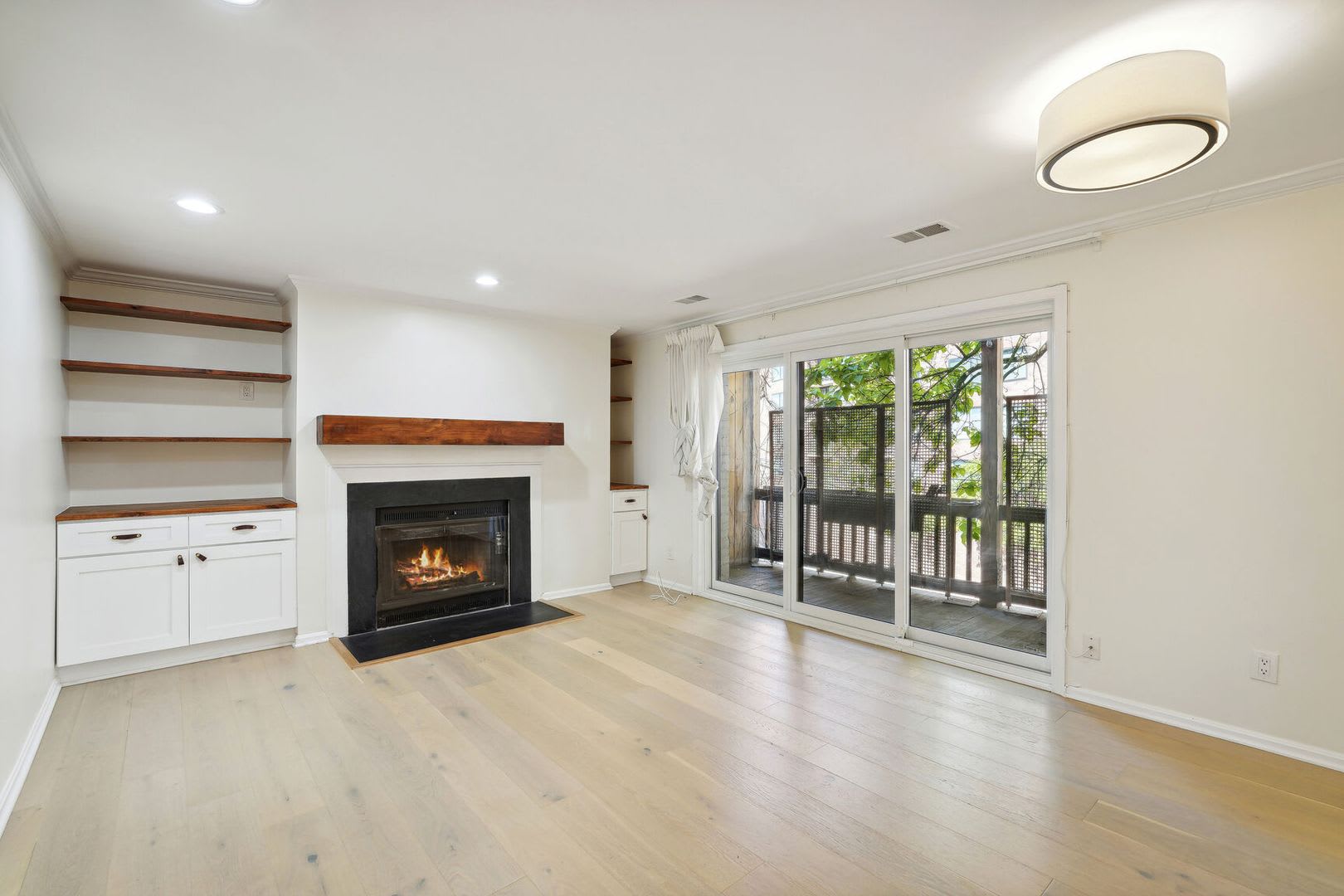 Prime West End/Foggy Bottom Luxury! Gorgeous 2BR/2BA with Private Outdoor Space + Included Parking! – photo 2