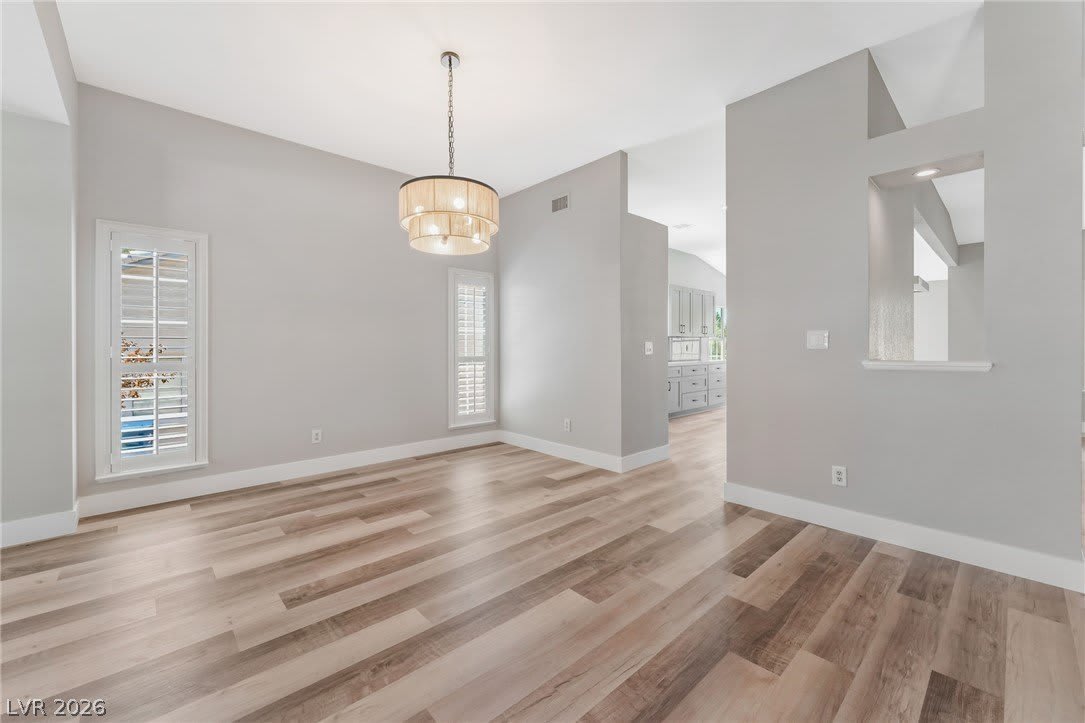5121 Burr Oak Drive – photo 4