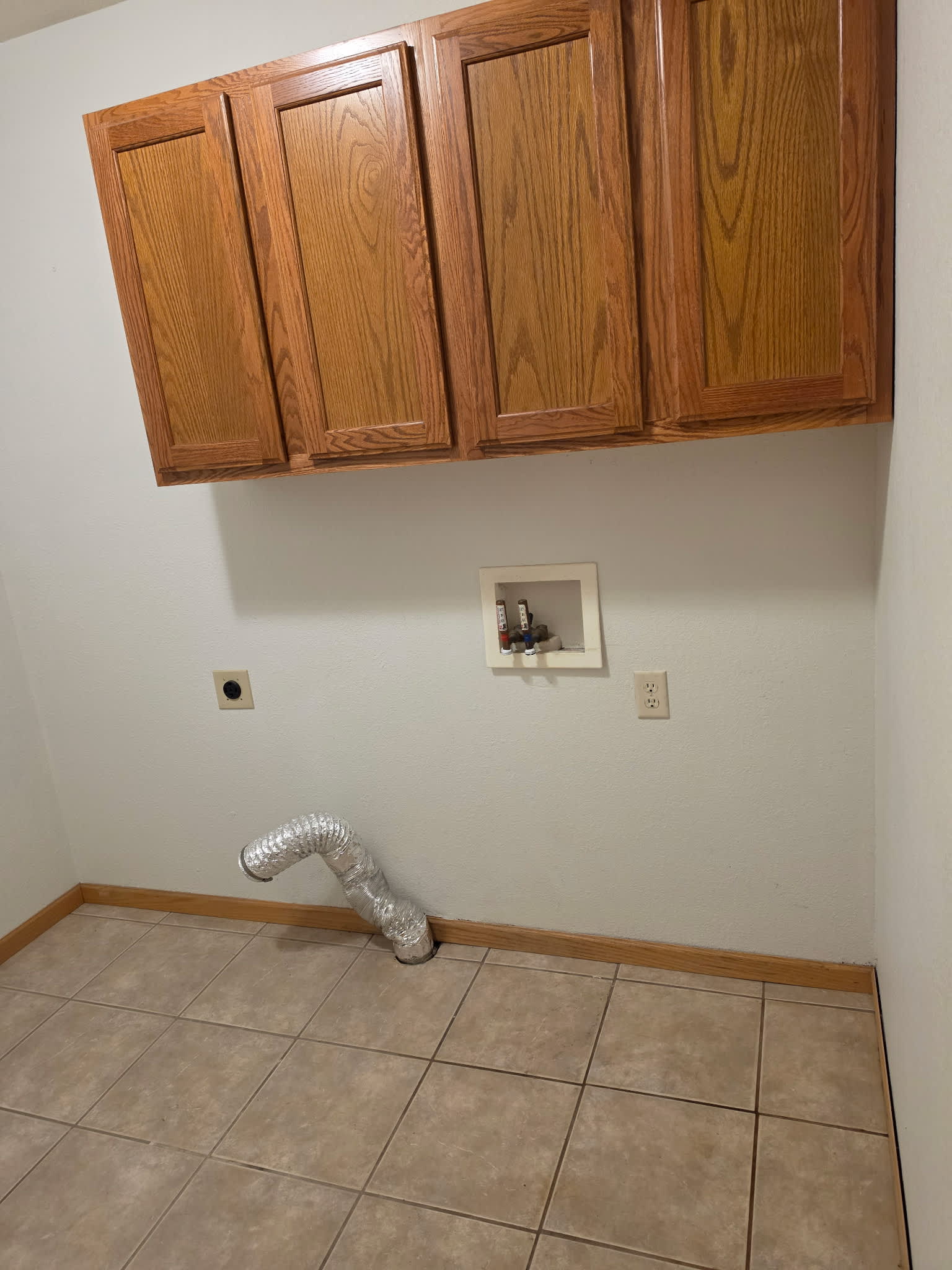 1006 Georgene St – photo 5