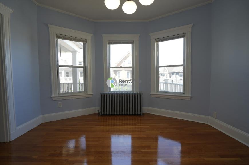129 Draper St. – photo 5