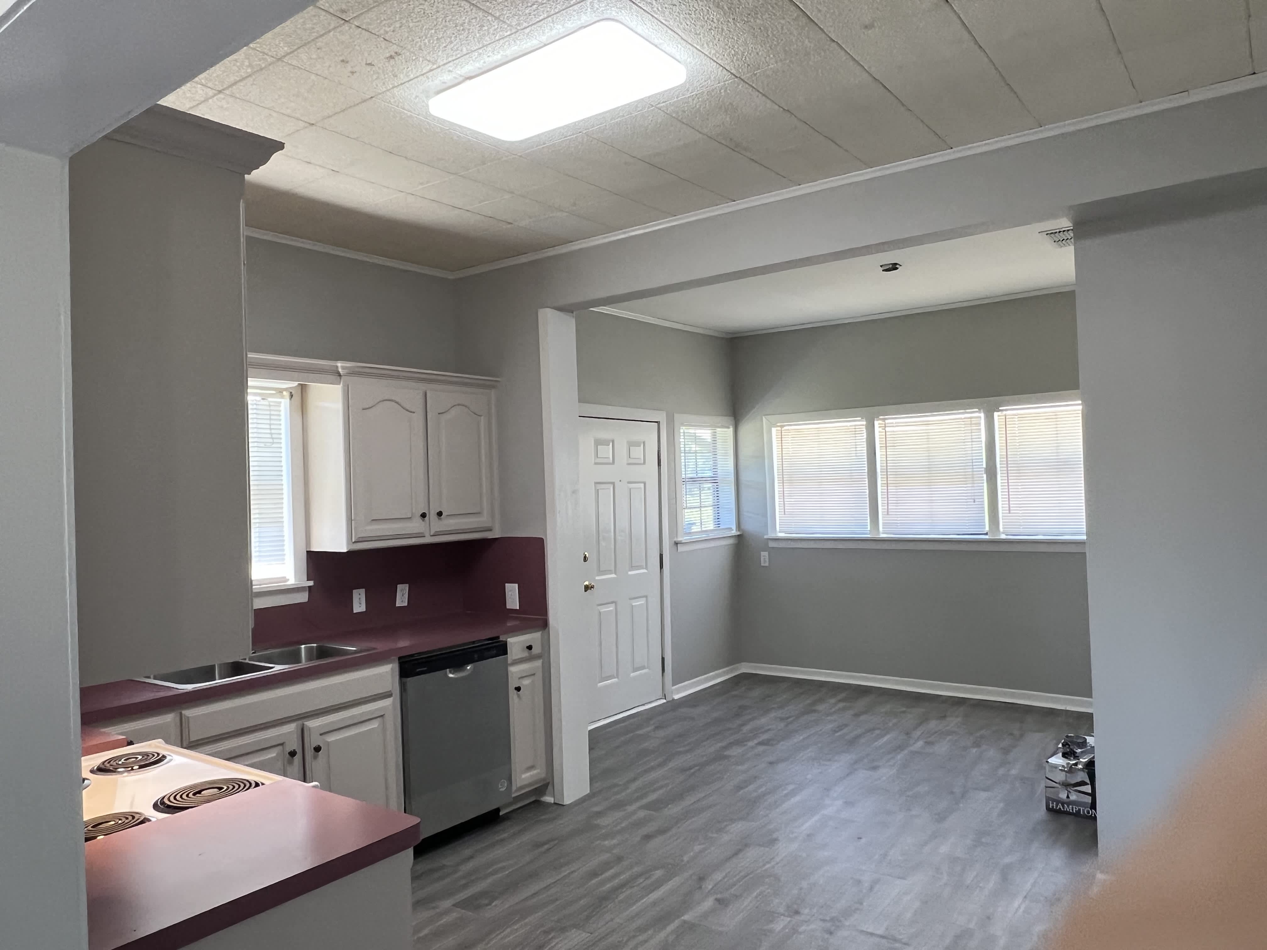 900 Ne Access Rd. – photo 2
