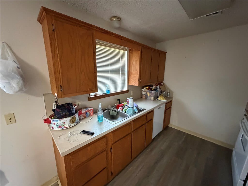 1657 W Pleasant Grove Road – photo 4