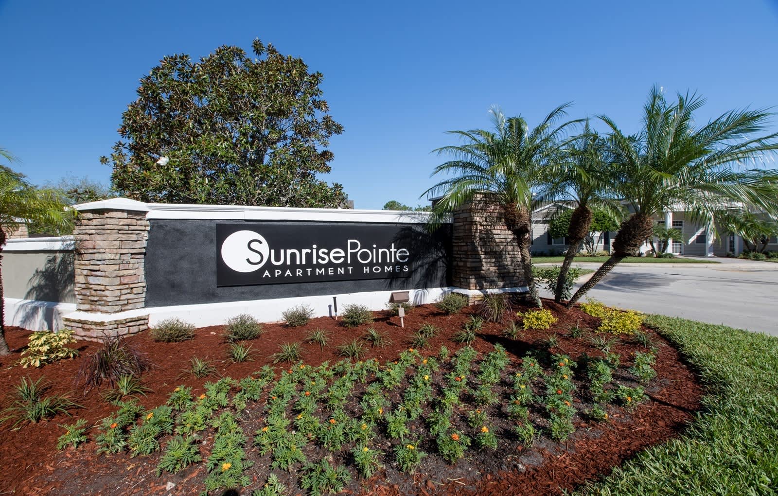 Sunrise Pointe Apartments – photo 4
