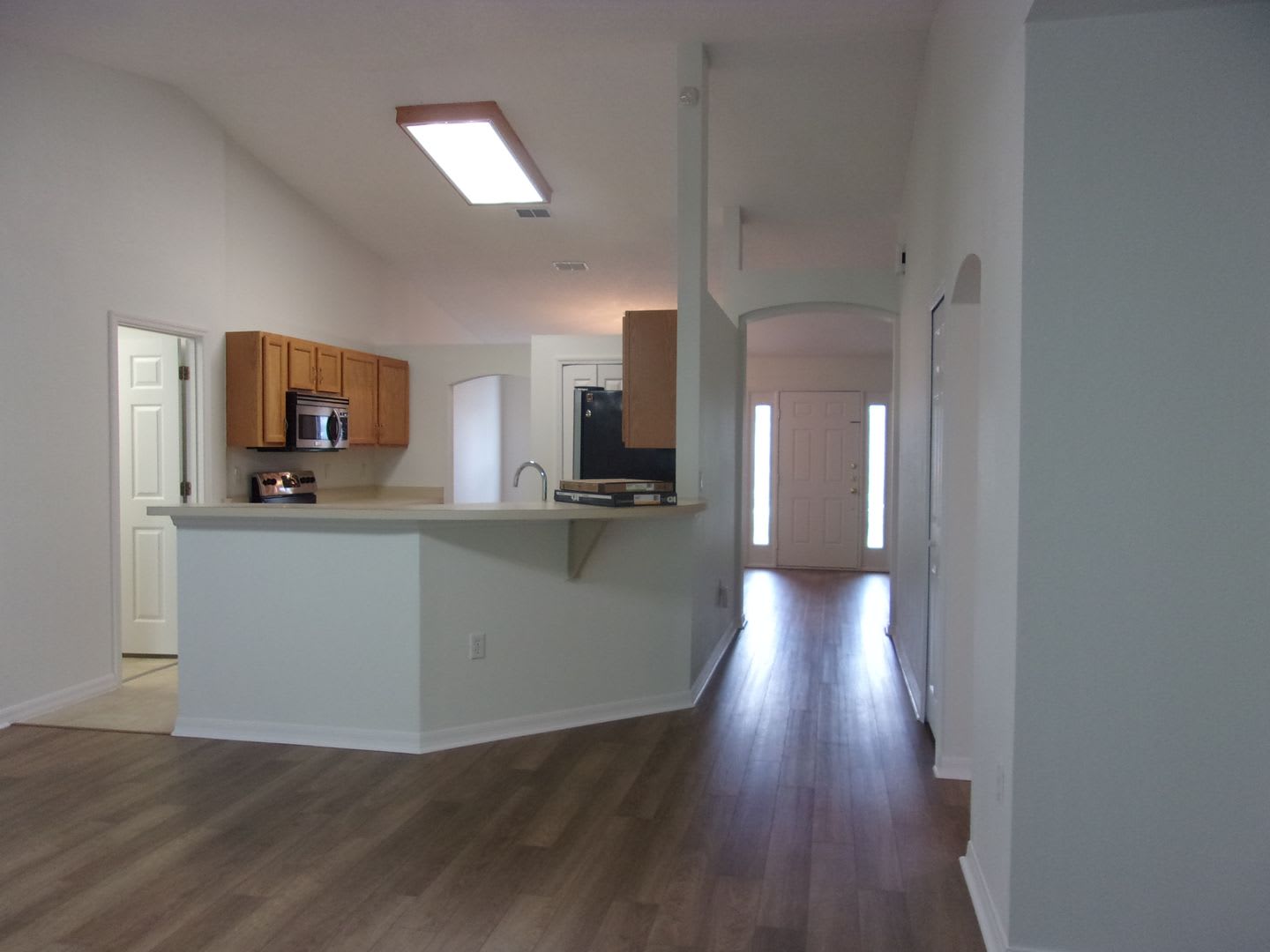 Beautiful & Spacious 3 Bedroom Home – photo 5