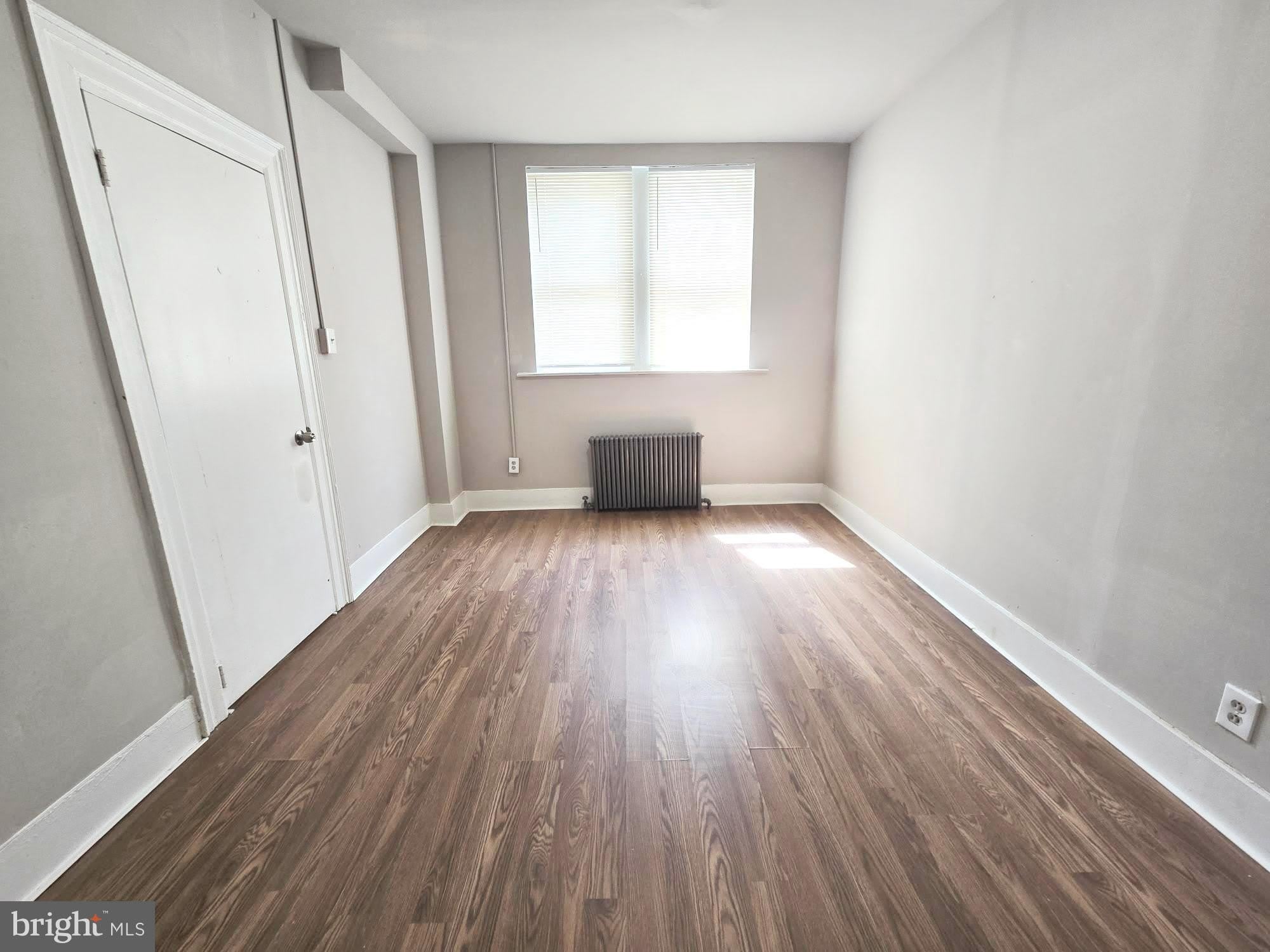 5717 N PARK Avenue – photo 2