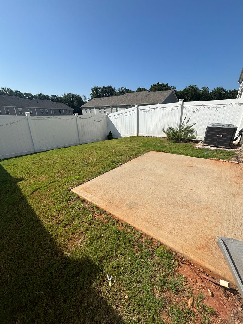 End Unit With Fenced In Back Yard – photo 4